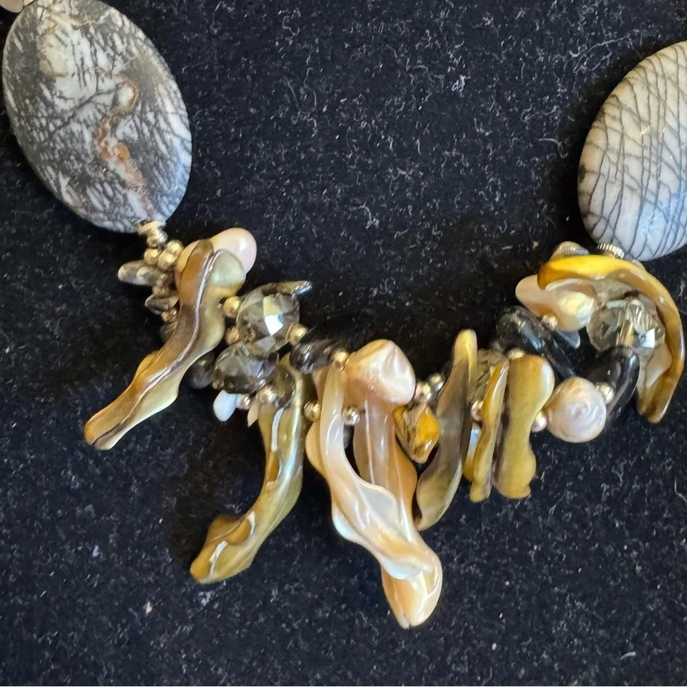 Natural Stones Necklace Abalone Shell, Zebra Jasper, Fresh Water Blister Pearls - Picture 5 of 16